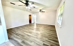 102 E Wallace Street, Llano, TX 78643
