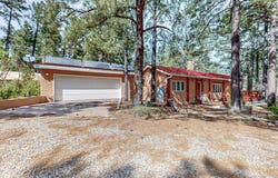 2 El Paraiso, Montezuma, NM 87731-1000