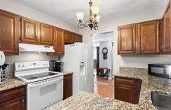 4 Ledgewood Way, Peabody, MA 01960