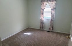 1301 N Howard St, Robinson, IL 62454