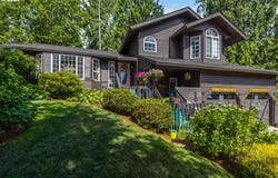 209 W BEACON HILL Dr, Longview, WA 98632