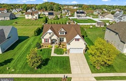 38 GRANITE Lane, CARNEYS POINT, NJ 08069