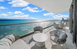 2000 S Ocean Dr, Hallandale Beach, FL 33009