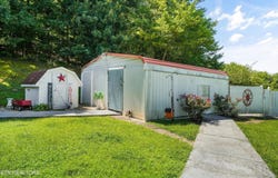 332 Rural Vale Rd, Tellico Plains, TN 37385