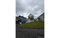 44 John Street, Helmetta, NJ 08828