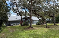 1077 SE 170TH Court, SILVER SPRINGS, FL 34488
