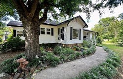 291 E 7th ST, Booneville, AR 72927