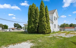 589 E Main Street, Whiteland, IN 46184