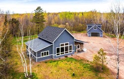 3951 Fairview Rd, Duluth, MN 55803