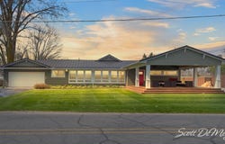 604 N Shore Drive, Crystal, MI 48818
