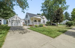 329 E 4th Avenue, Stanley, WI 54768