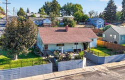 1302 SW GOODWIN Pl, Pendleton, OR 97801
