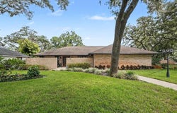 201 WILD OAK Drive, BRANDON, FL 33511