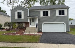284 Hill Avenue, Bartlett, IL 60103