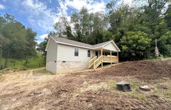 66 GOFF RD, OAK HILL, WV 25901