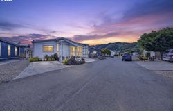 100 RIVER BEND Rd, Reedsport, OR 97467