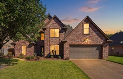 7212 SHADY OAKS Dr, Bartlett, TN 38133