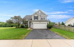 1256 Pennsbury Lane, Aurora, IL 60502