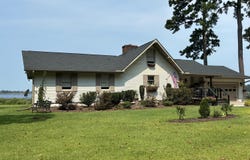 639 Crabtree Road, Belhaven, NC 27810