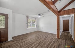 302 Brooks Road, Victoria, TX 77904