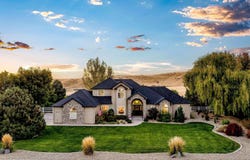 10226 W Deep Canyon Drive, Star, ID 83669