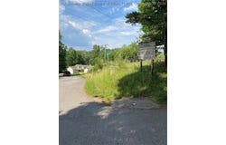 White Oak Heights, Elkview, WV 25071