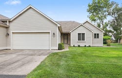 30 Oakdale Lane, Coldwater, MI 49036