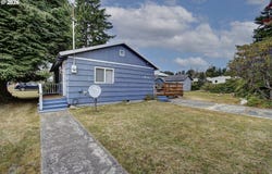 22503 S Pl, OceanPark, WA 98640