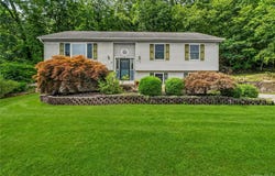 35 Glenna Drive, Carmel, NY 10512