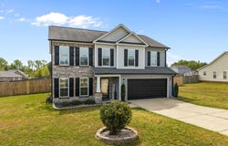 187 Declaration Drive, Raeford, NC 28376