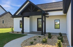 100 Hummingbird Way, Killen, AL 35645