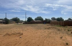 111 Avenue V, Levelland, TX 79336
