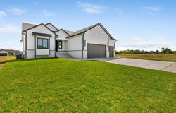 2644 E Ironstone Ct, Park City, KS 67219