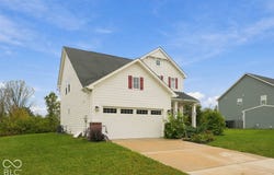 275 Bohicket Road, Whiteland, IN 46184