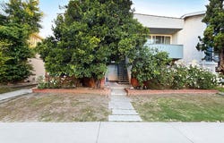 4227 Whitsett Avenue, Los Angeles, CA 91604