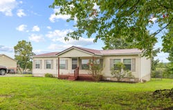 21 Louis Waddle Road, Science Hill, KY 42553