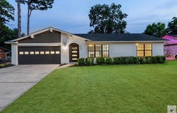 444 E Greenfield Dr., Wake Village, TX 75501