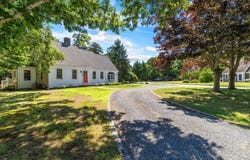 6 Braley Jenkins Road, Centerville, MA 02632