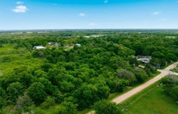Melondale Drive, Elm Mott, TX 76640