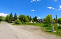 303 2nd Ave S, Hailey, ID 83333