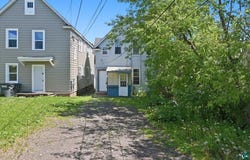 609 E 6th St, Duluth, MN 55805
