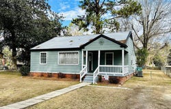 207 E 8th Ave, Petal, MS 39465