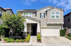 1601 Castlewood PL, GILROY, CA 95020