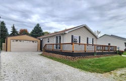 9827 N Lincoln Road, Syracuse, IN 46567