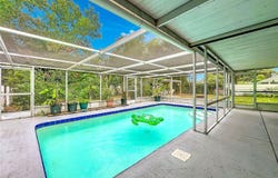 300 PINECREST Road, MOUNT DORA, FL 32757