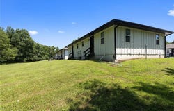 300 Oak Street, Freeman, MO 64746