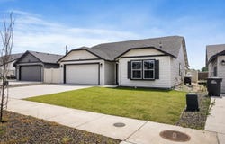 1125 W Sequoia Road, Moses Lake, WA 98837