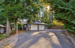12380 SW WALNUT St, Tigard, OR 97223