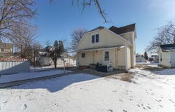515 2nd Ave, Ackley, IA 50601