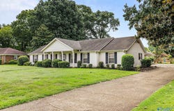 153 S Sequoia Blvd, Florence, AL 35630